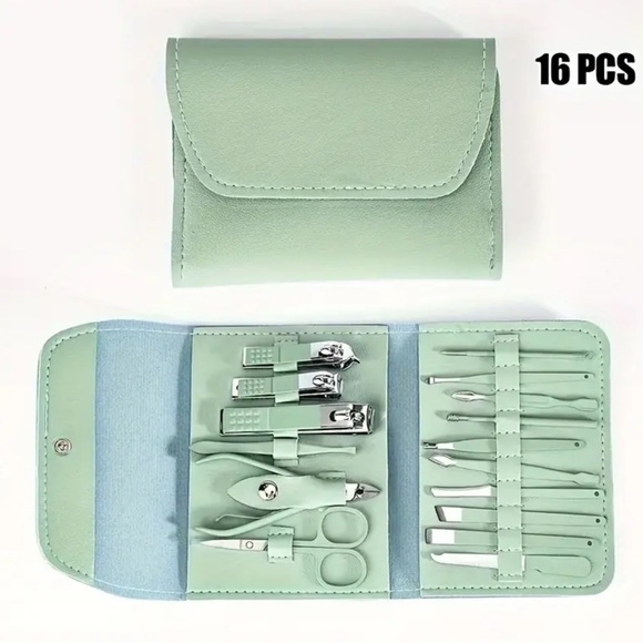 16pc Mani-Pedi set/case (5.5 x 4.3) - Picture 1 of 6